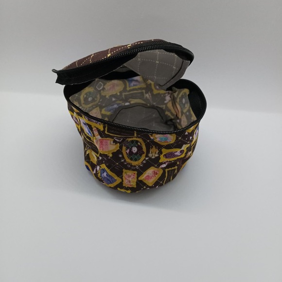 Sentimental circus round zipper pouch - Picture 4 of 7